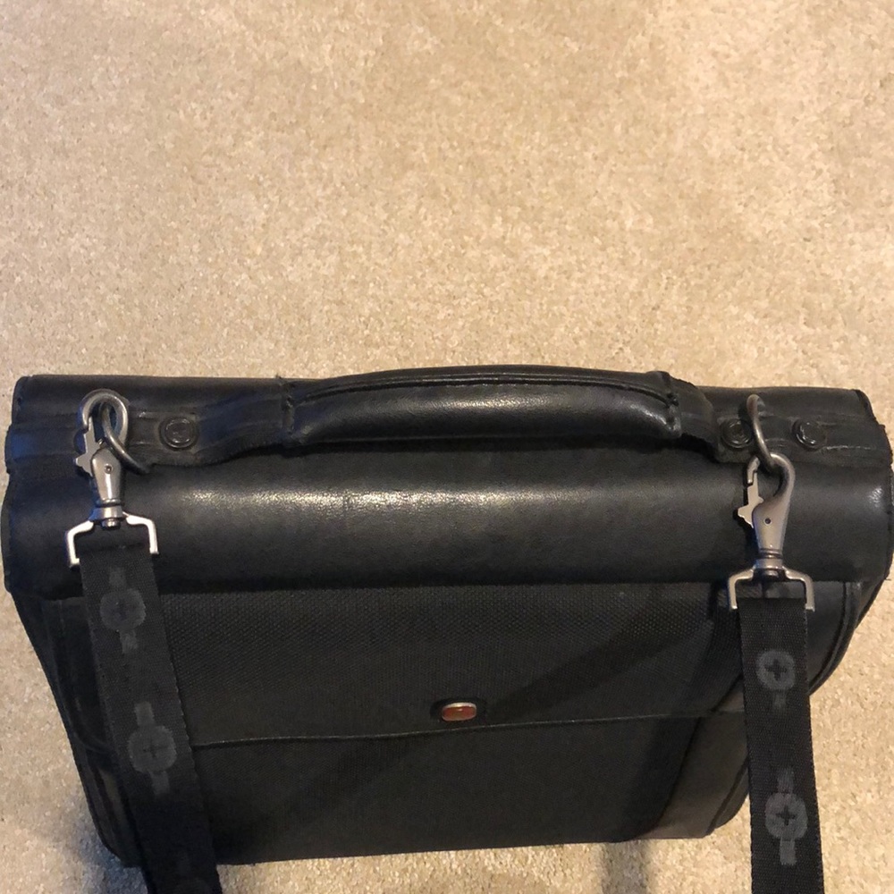 Swiss Army briefcase - Picture 2 of 10